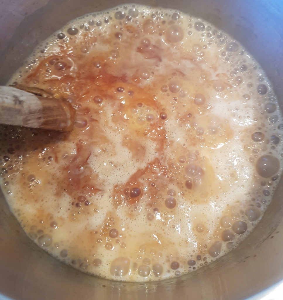 Caramelize sugar and cream