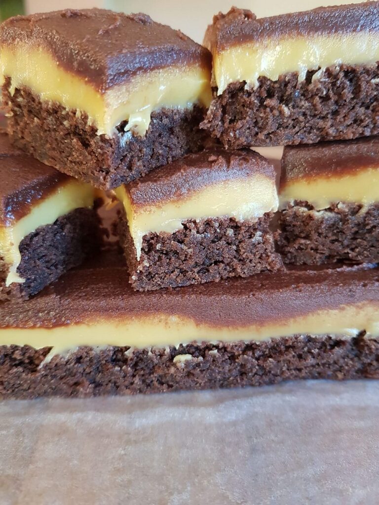 chocolate caramel slice